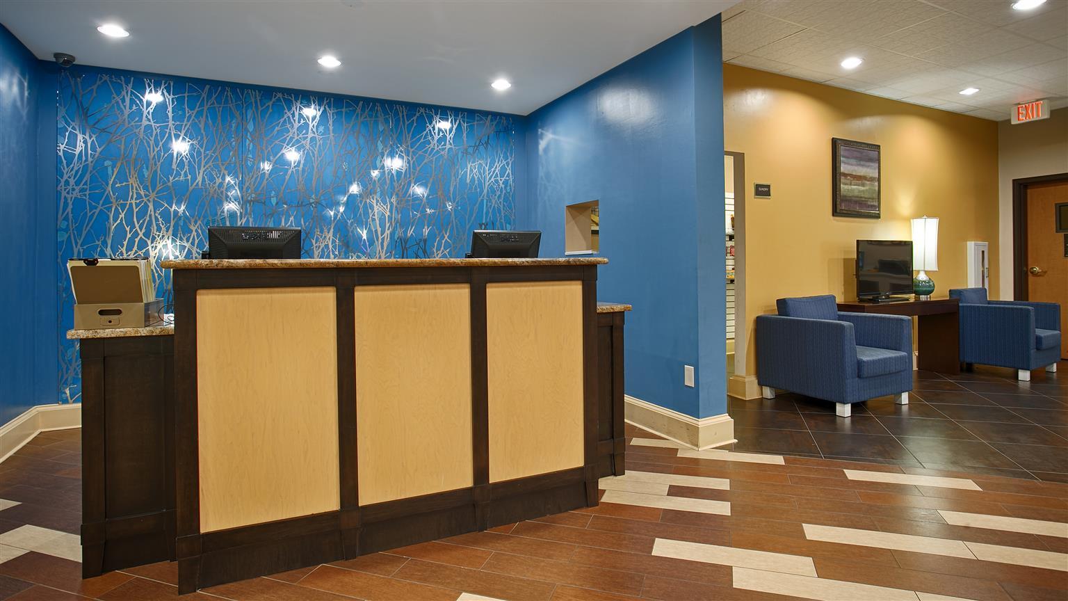 Best Western Savannah Airport Inn & Suites Pooler Exterior photo