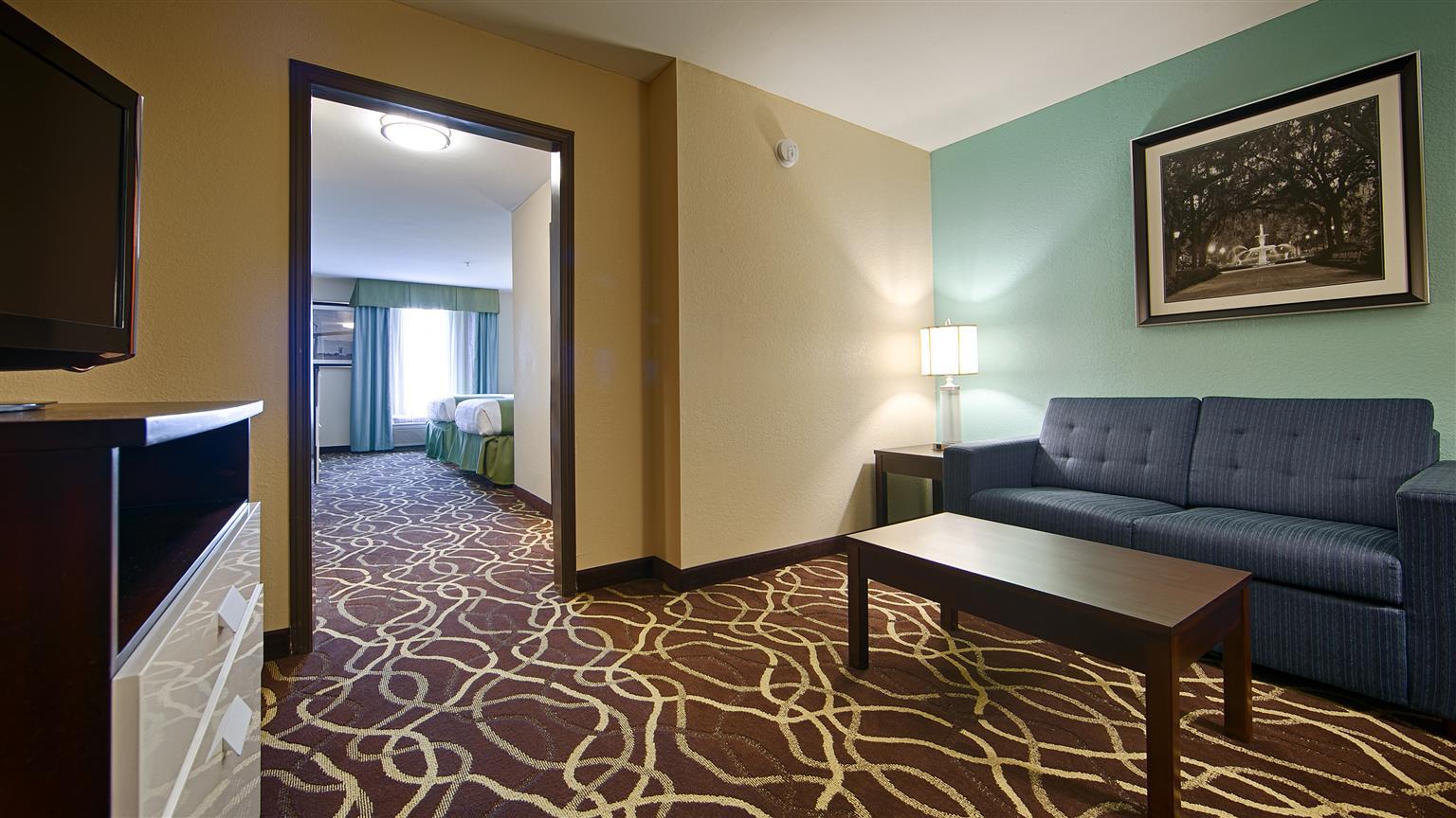 Best Western Savannah Airport Inn & Suites Pooler Exterior photo